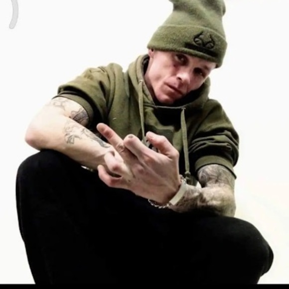 Meet your Posher, Justice - Picture 1 of 1